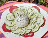Foto del paso 4 de la receta: Ensalada de calabacín, tomate y burrata