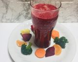 Foto del paso 3 de la receta: Extracto de Frutas con vegetales full Vitaminas !🍍🍊🥕🌺