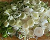 Túrós póréhagymaleves recept fázis 1 fotója