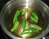 Foto del paso 2 de la receta: Pimientos de padrón 🤫😉