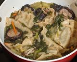 A picture of step 6 of Gyoza Soup.