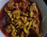 A picture of step 4 of Broad bean seeds and Brinjal sabji.