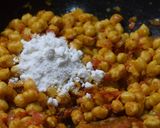 A picture of step 2 of Chapati Roll /Kati roll (with White Chana):.