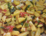 உருளைக்கிழங்கு தக்காளி பொரியல் ரெசிபி ஸ்டேப் 2 புகைப்படம்
