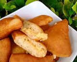A picture of step 10 of Triangle shaped stuffed bread.