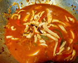 Foto del paso 5 de la receta: Spaghetti con sepia y salsa picante