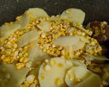 Foto langkah ke 3 dari resep Creamy Au Gratin Corn Potatoes.