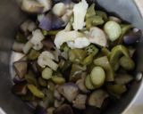A picture of step 2 of Pavbhaji.