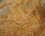 A picture of step 4 of Rava Halwa karachi style.