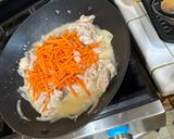 A picture of step 2 of Sotanghon Soup.