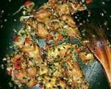 Foto langkah ke 6 dari resep Ayam goreng cabe garam.