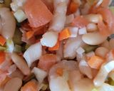 Foto del paso 4 de la receta: Empedrat, ensalada con bacalao, cebolla y encurtidos