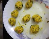 A picture of step 3 of Mini bread vada pav.