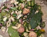 Foto langkah ke 1 dari resep Tongkol Suwir Cabai Hijau Pedas.