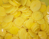 A picture of step 1 of Break fast idea (potatoes and egg).