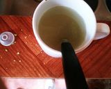 Foto del paso 7 de la receta: Pollo y fideos salteados con caldo de sopa