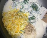 Foto del paso 2 de la receta: Hojaldre de espinacas, nata y queso parmesano fácil