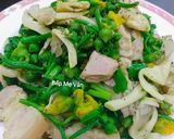 Hình bước làm 3 của món Nụ hoa mướp xào thịt heo và nấm bào ngư