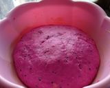 Foto langkah ke 3 dari resep Donat buah naga.