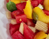 Foto del paso 2 de la receta: Ensalada colorida con vinagreta de miel y cítricos