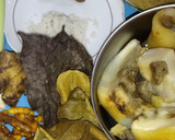 Foto langkah ke 1 dari resep Lontong Kikil Surabaya.