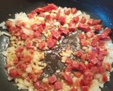 Foto del paso 2 de la receta: Garbanzos sofritos con chorizo y tomate