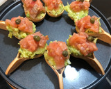 Foto del paso 5 de la receta: Crujiletas de salmón ahumado y aguacate