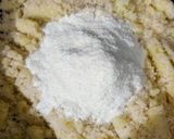 A picture of step 4 of Coconut mawa fudge - Coconut mawa cake.