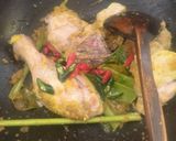 Foto langkah ke 2 dari resep Ayam Woku Kemangi Khas Manado #415.