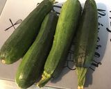 Une image de l'étape 1 de Courgettes aux merguez,tomate et épices.