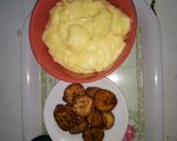 A picture of step 2 of Pap with Fried Plantain.