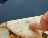 A picture of step 8 of Grill rajma paneer pocket.