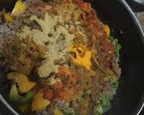 A picture of step 3 of Yellow Capsicum with minced meat.