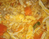 Foto langkah ke 6 dari resep Seblak with ceker tanpa tulang.
