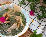 Hình bước làm 2 của món Canh rau tần ô nấu chân gà