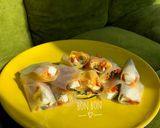 Hình bước làm 3 của món Bánh Tráng Phơi Sương Cuốn Trứng Lòng Đào