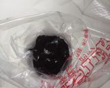 A picture of step 3 of Oreo chocolate chips.