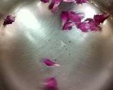 A picture of step 1 of Rose Tea.
