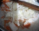 Foto langkah ke 2 dari resep Bubur Sop Terasi (dari Nasi).
