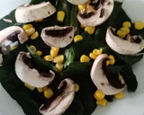 Foto del paso 4 de la receta: Ensalada de espinacas con tocino