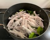 รูปขั้นตอนการทำที่ 2 ของ ขนมจีนตีนไก่