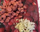 Foto langkah ke 1 dari resep Sup sosis makaroni.