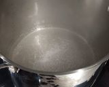 A picture of step 1 of Easy plum compote.