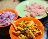 Foto del paso 2 de la receta: Arroz meloso de níscalos y solomillo 🌾 🍄 🐷 🍂🍂