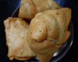 A picture of step 7 of Samosa.