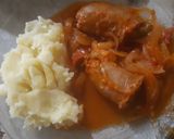 Foto del paso 7 de la receta: Chorizos a la pomarola con puré de papas