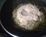 A picture of step 1 of Methi Malai Matar.