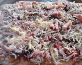 Foto del paso 2 de la receta: Pizza botifarró mallorquí amb beicon i formatge