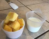 A picture of step 2 of Cold Mango Smoothie.