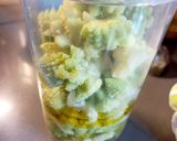 Foto del passaggio 4 della ricetta Pasta con tonno e crema di broccolo romanesco